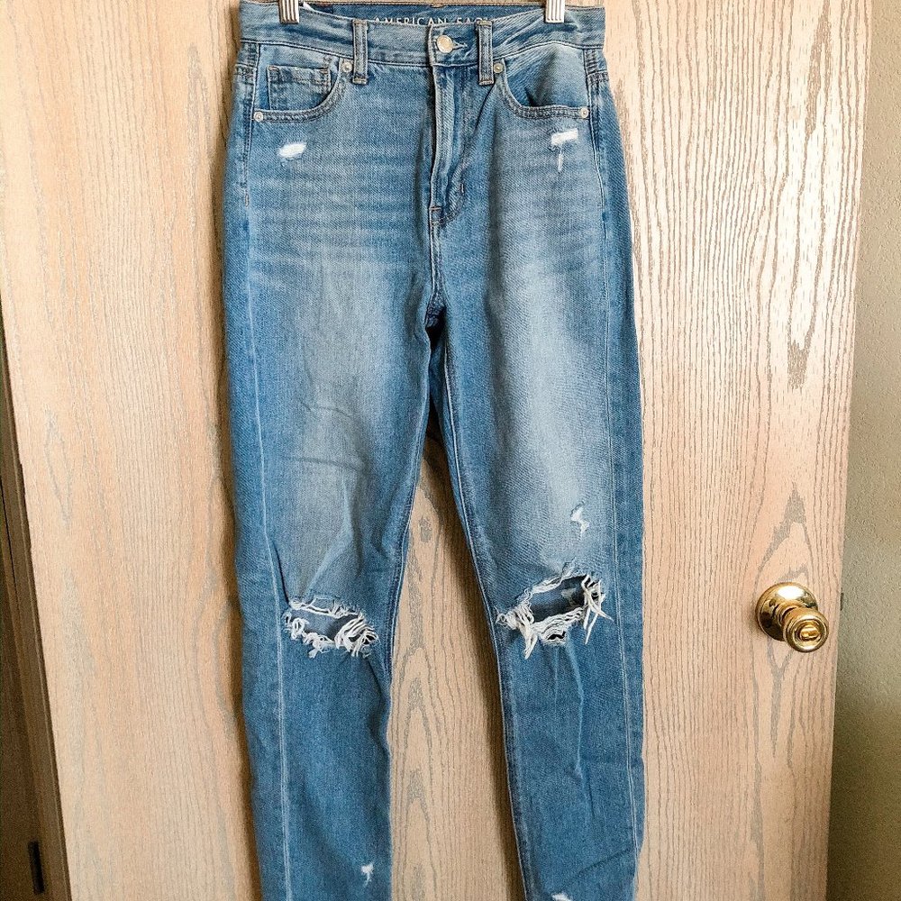 American Eagle Mom Jeans